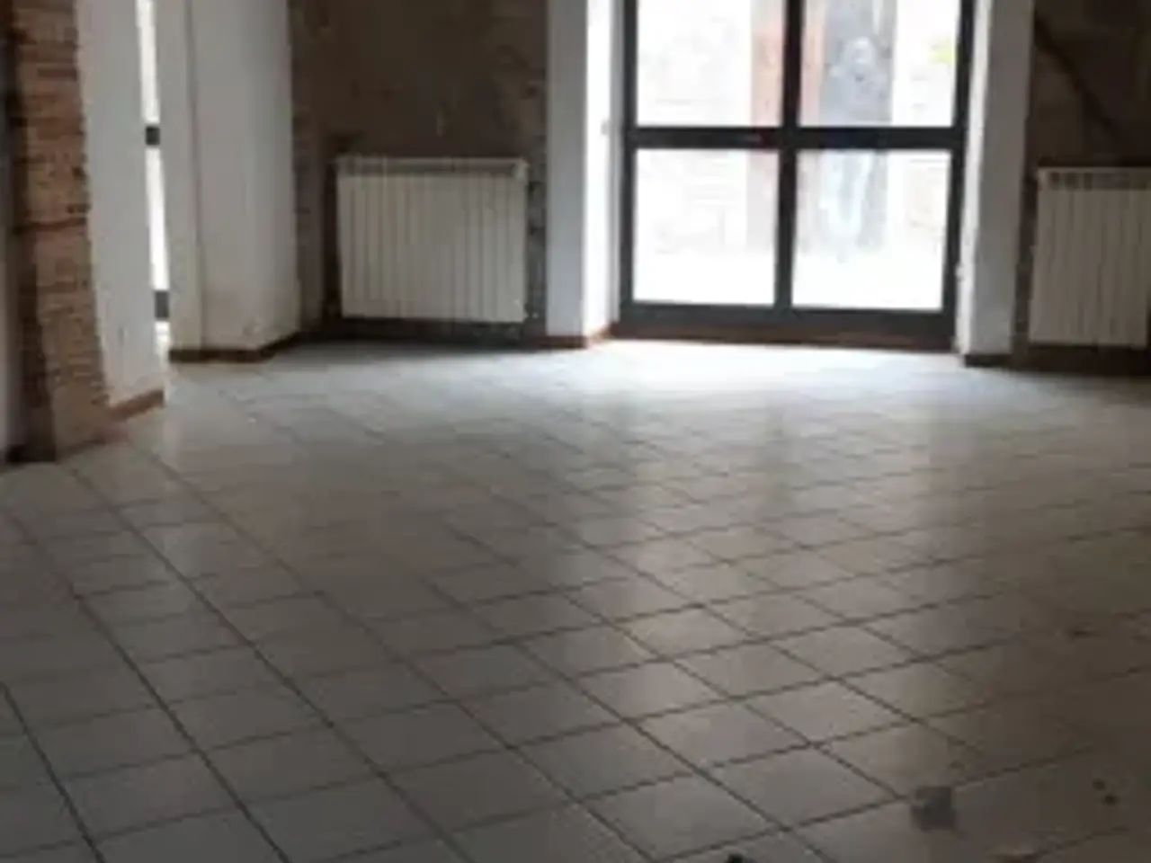 Negozio in Falcone E Borsellino, Ascoli Piceno, {3} - Foto 2