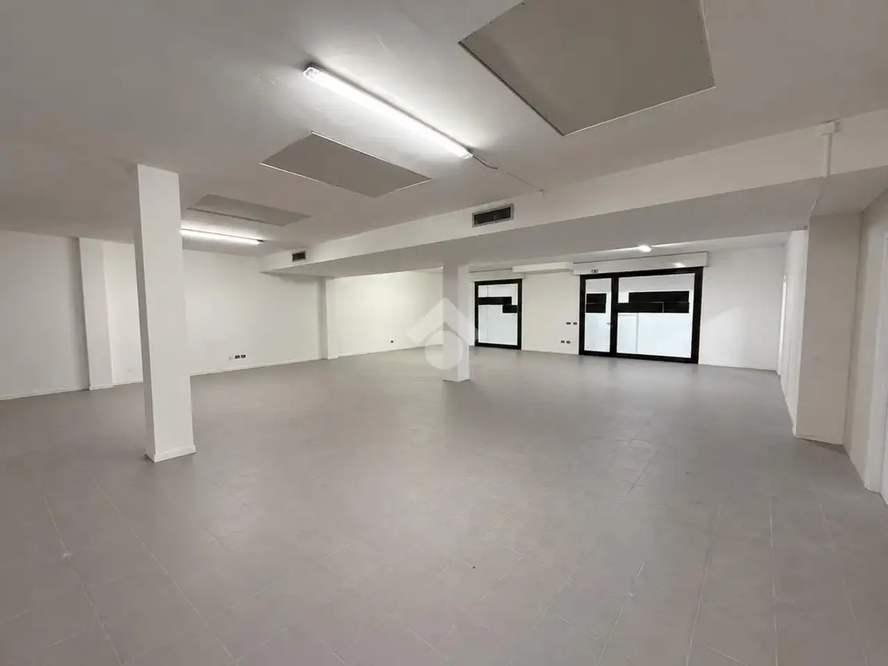 Ufficio in Via Gaetano Previati 72, Lecco, {3} - Foto 2