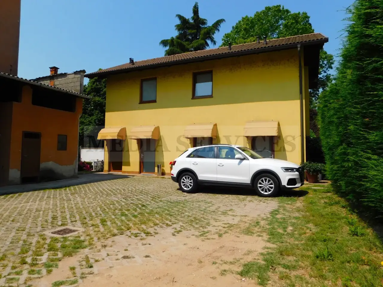 Albergo in Corso Camillo Benso Conte di Cavour N° 1, Garlasco, {3} - Foto 1