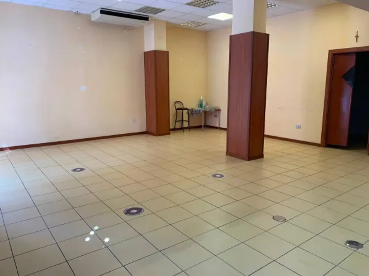 Negozio in Via Giuseppe Rosati 7, Foggia, {3} - Foto 2