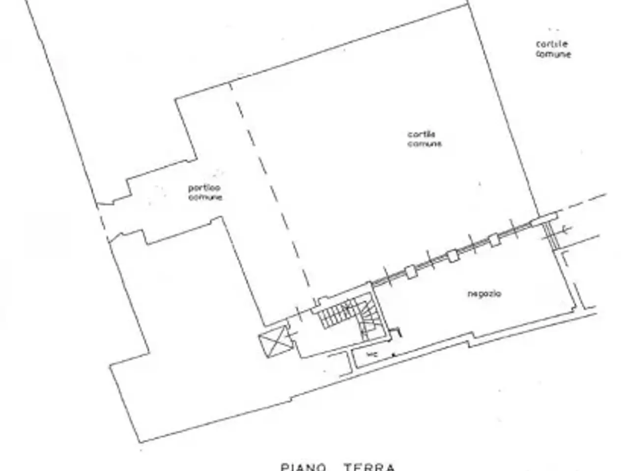 Negozio in Via Fratelli Bandiera 2/a, Lecco, {3} - Planimetria 1