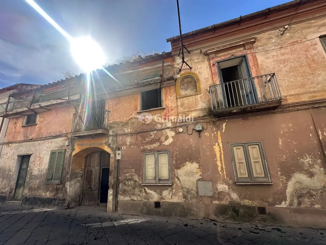 Palazzina commerciale in Via Filippo Iovara 19, Casagiove, {3} - Foto 1