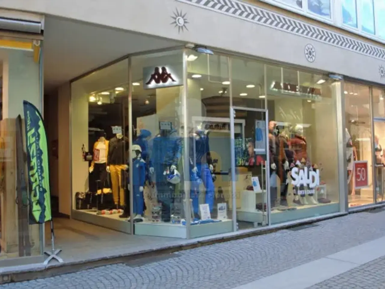 Negozio in Via 4 Novembre 90, Bormio, {3} - Foto 2