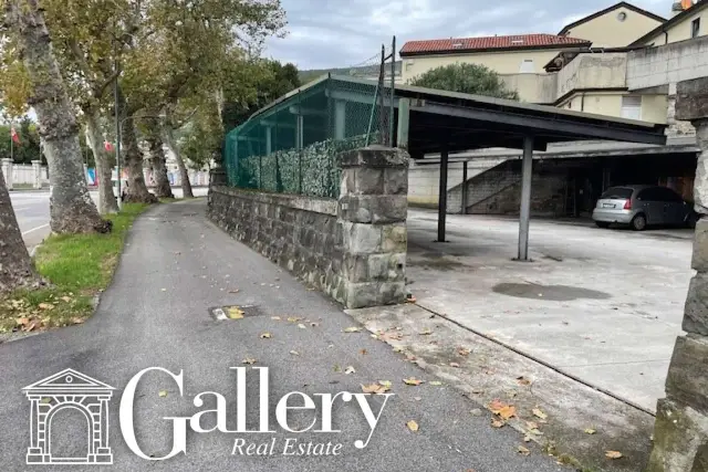 Posto auto in Viale Miramare, Trieste - Foto 1