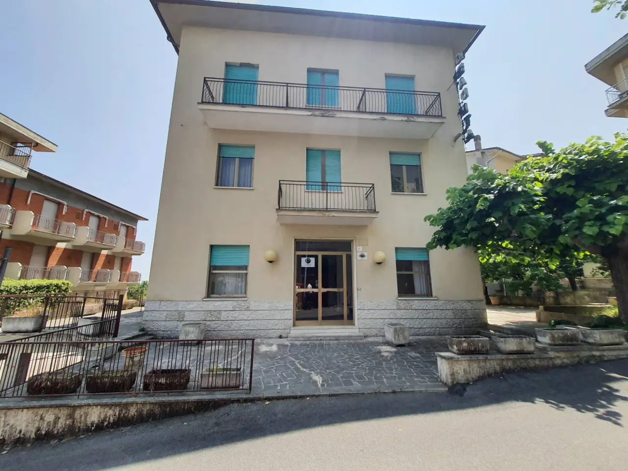 Albergo in Via Giosuè Carducci 10, Chianciano Terme, {3} - Foto 1