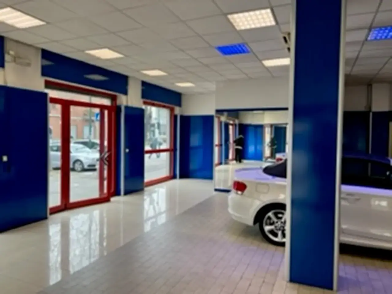 Esercizio commerciale in Via Podgora, Sesto San Giovanni, {3} - Foto 2