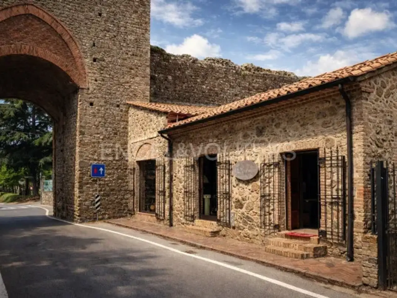 Negozio in Corso Fagarè, Civitella Paganico, {3} - Foto 2