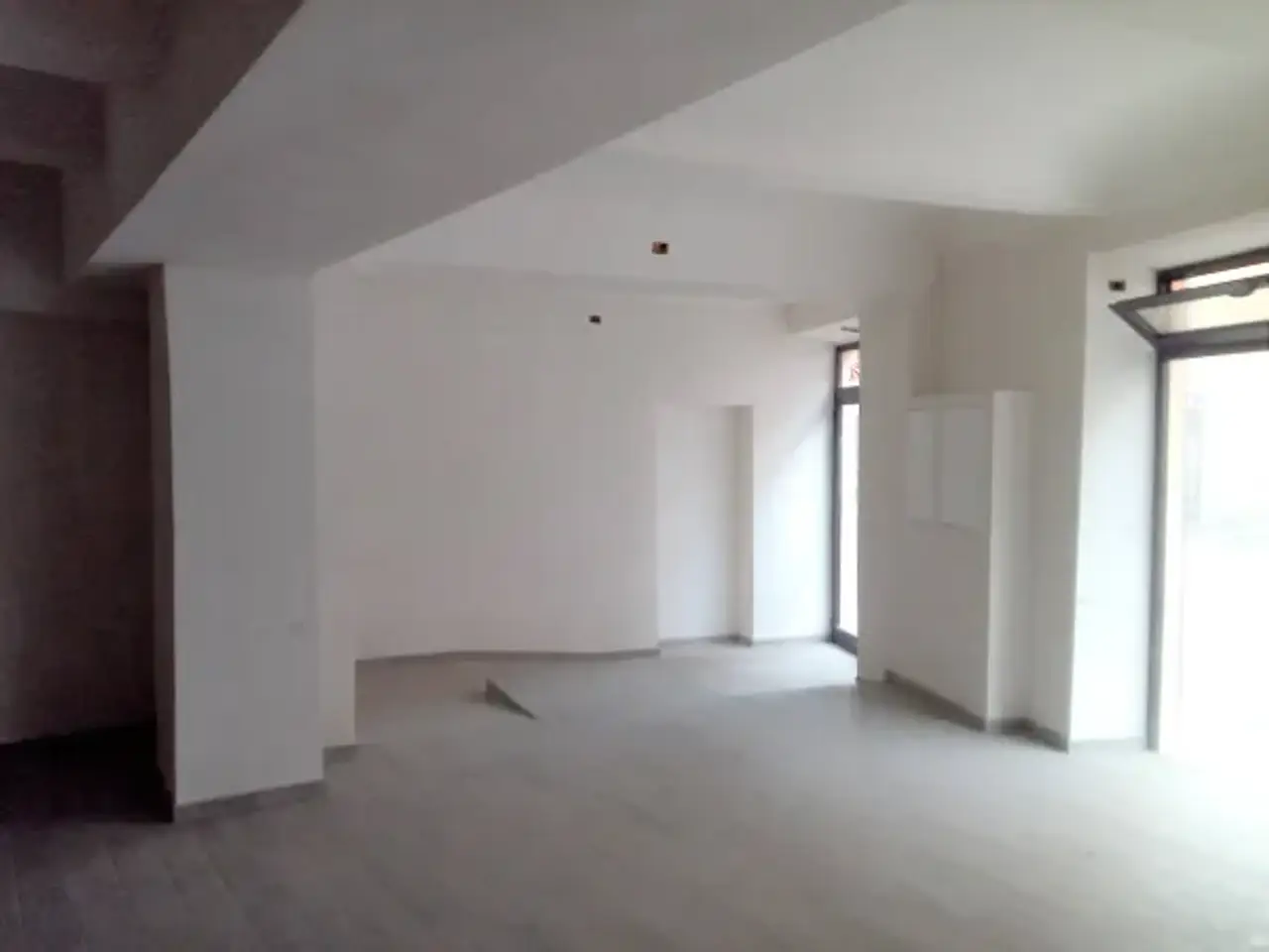 Negozio in Corso Vittorio Alfieri, Asti, {3} - Foto 1