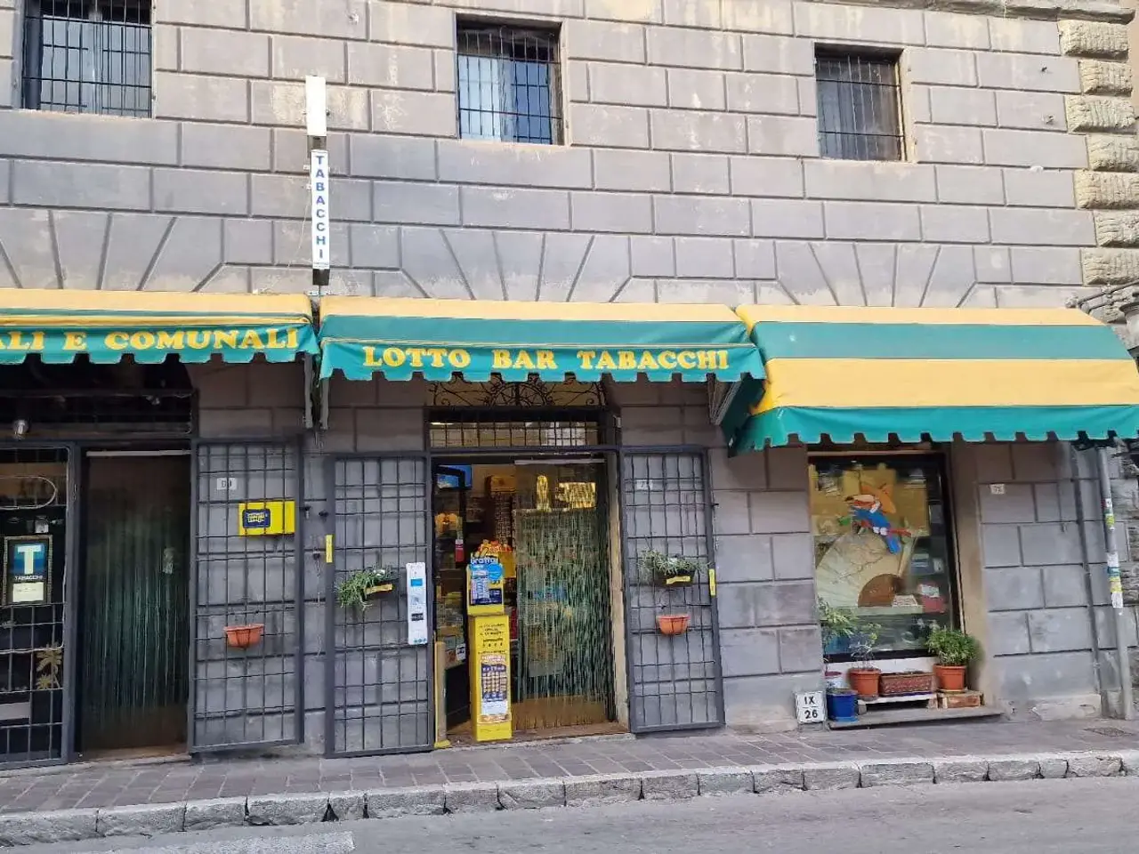 Negozio in Corso Marchesi Raffaele Abate 69, Magione, {3} - Foto 1