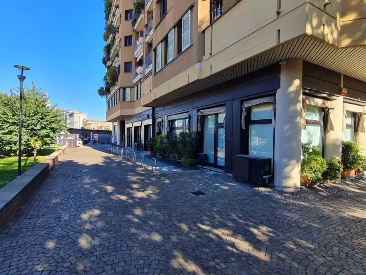 Ufficio in Via Valenza, Milano, {3} - Foto 1