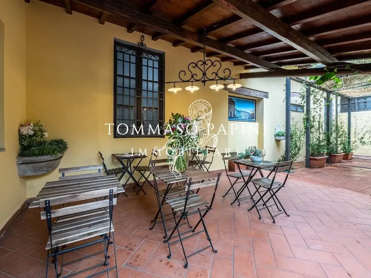 Palazzina commerciale in Piazza Piattellina 5, Firenze, {3} - Foto 1