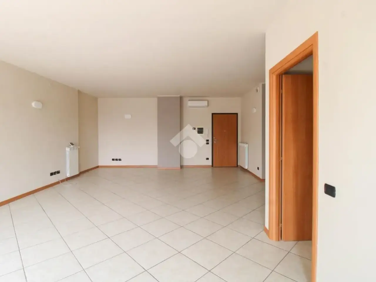 Ufficio in Via XXV Aprile 25, Palazzolo Sull'Oglio, {3} - Foto 1