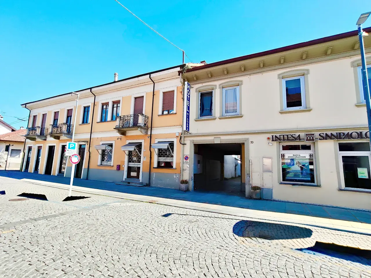 Palazzina commerciale in Via C. Cravero 70, Caselle Torinese, {3} - Foto 2