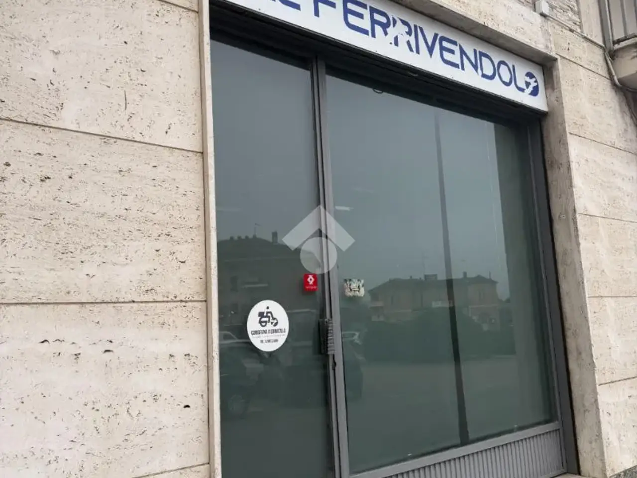 Negozio in Piazza Giuseppe Garibaldi 6, Neive, {3} - Foto 1
