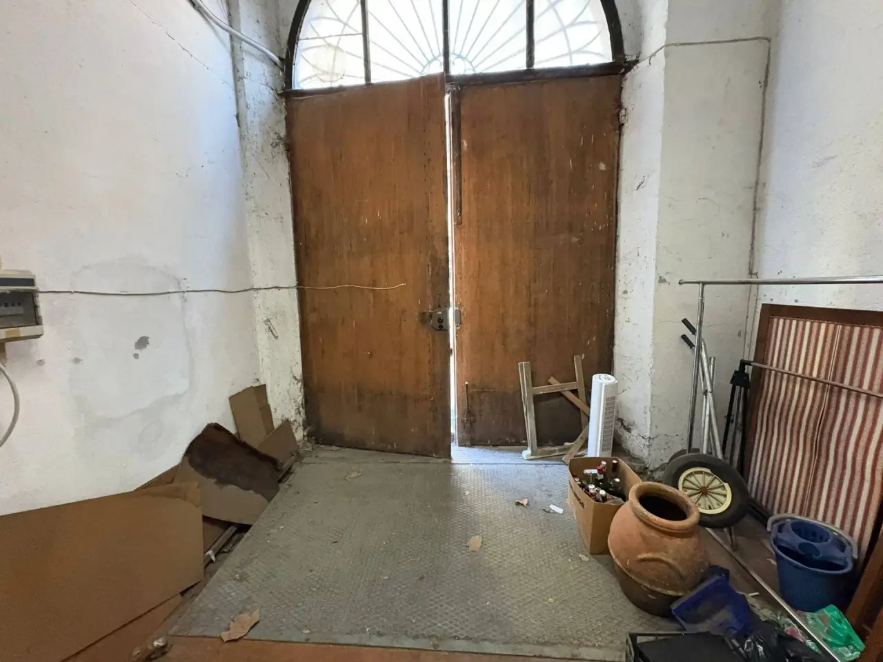 Esercizio commerciale in Via San Martino 1, Pisa, {3} - Foto 1