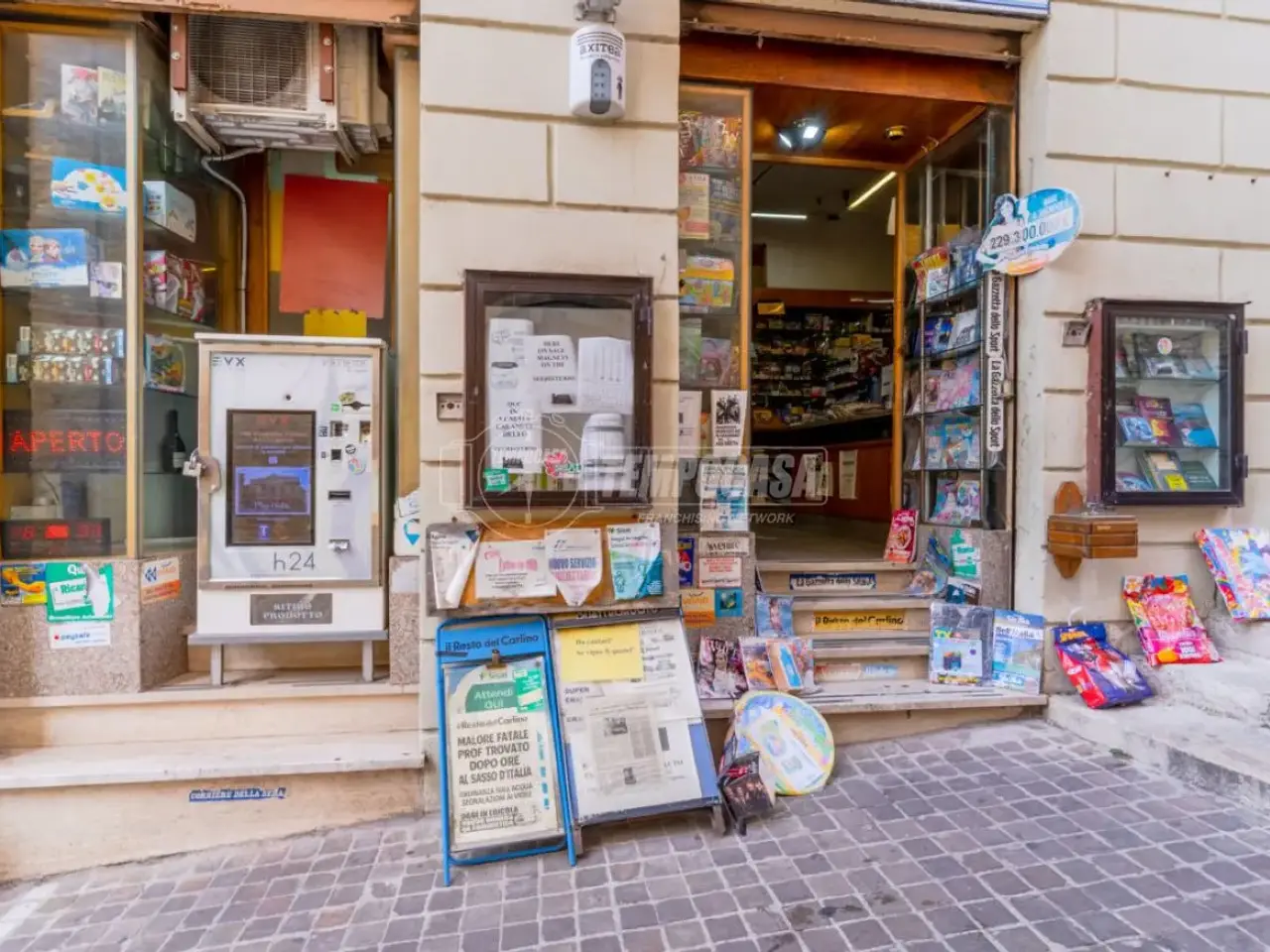 Tabaccheria in , Macerata, {3} - Planimetria 1