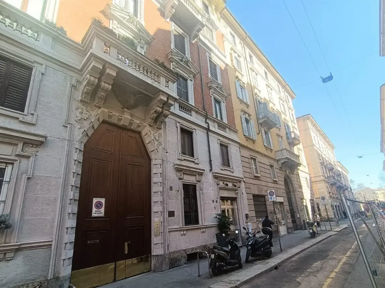 Negozio in Via Gaudenzio Ferrari 5, Milano, {3} - Foto 1