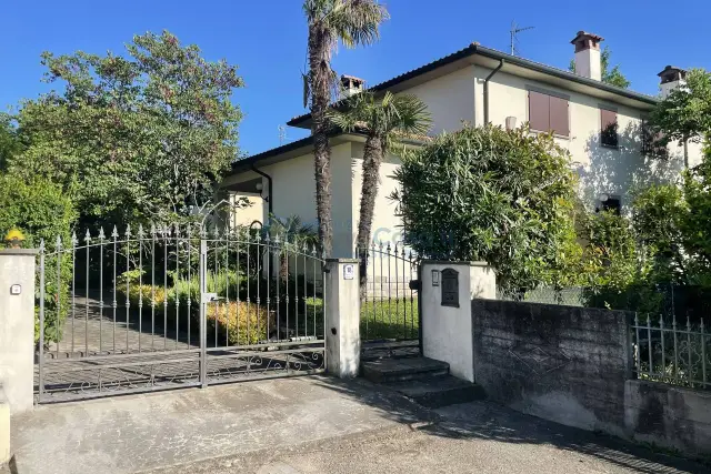 Villa in Via Francesco Balilla Pratella 18, Ravenna - Foto 1