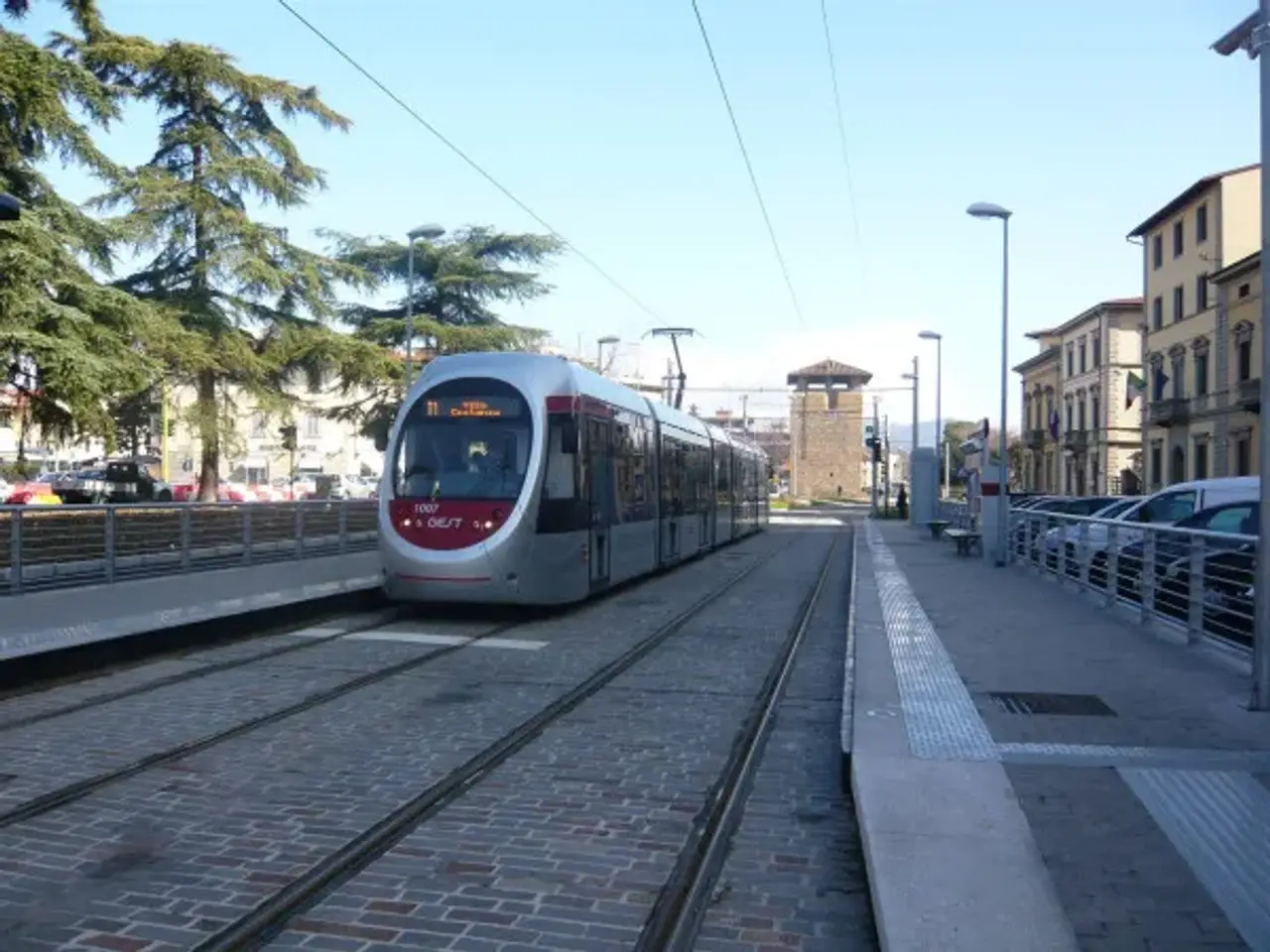 Negozio in Viale Fratelli Rosselli 5, Firenze, {3} - Foto 1