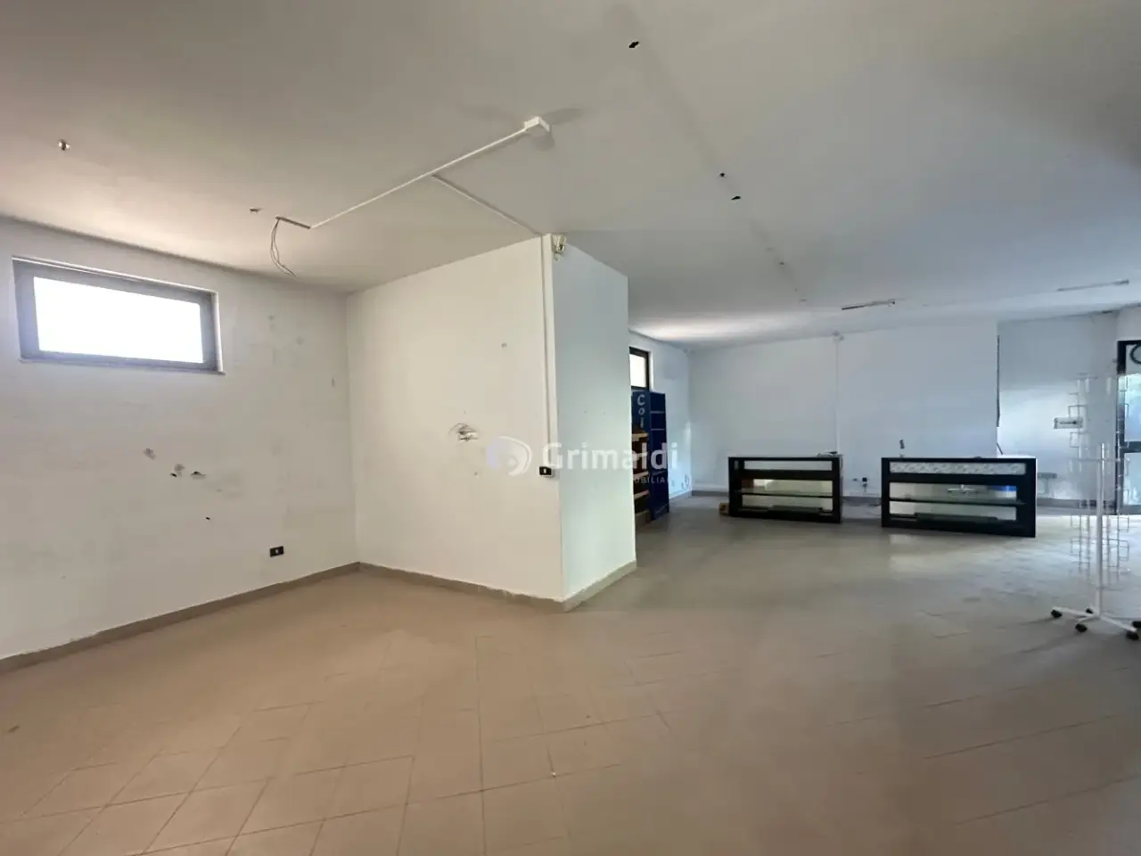 Palazzina commerciale in Via Domenico Cimarosa 4, Acerra, {3} - Foto 2