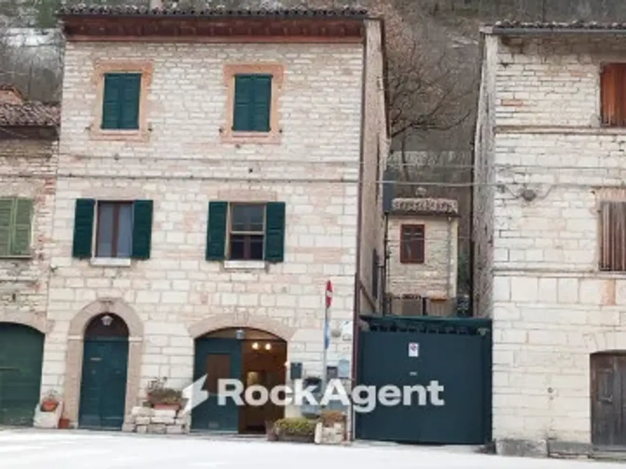 Negozio in Via Camponocecchio 15, Genga, {3} - Foto 1