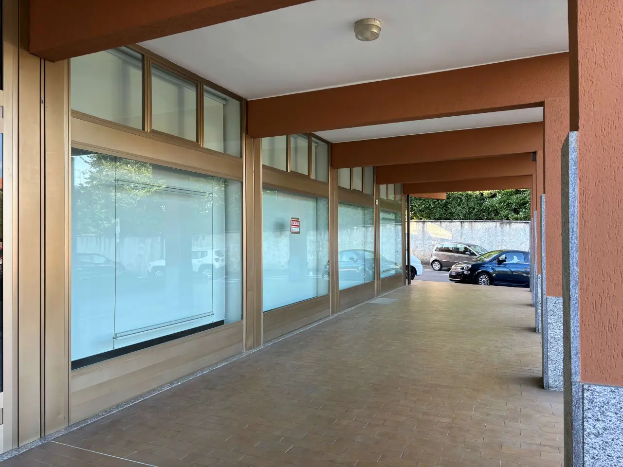 Negozio in Piazza Nicolò Leonardi 4, Gattico-Veruno, {3} - Foto 2