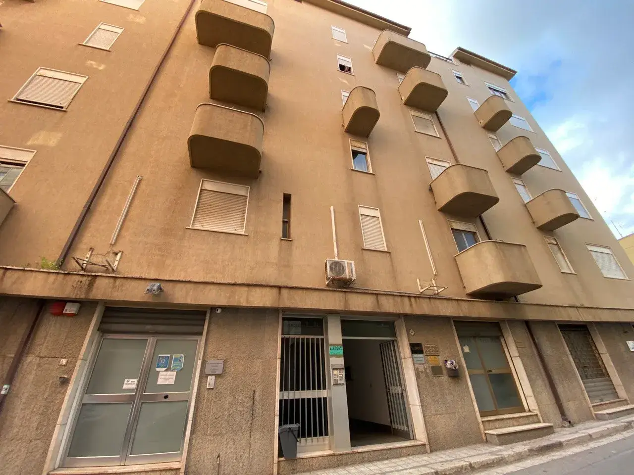 Ufficio in Castelvetrano, Trapani, Sicilia, 91022, Italia, Castelvetrano, {3} - Foto 1