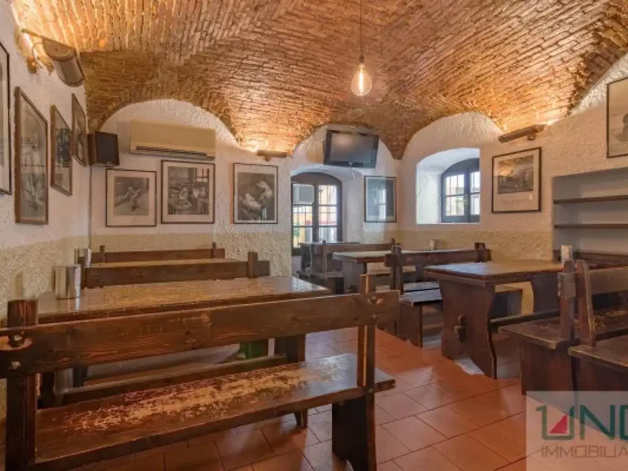 Pub in , Loano, {3} - Foto 1