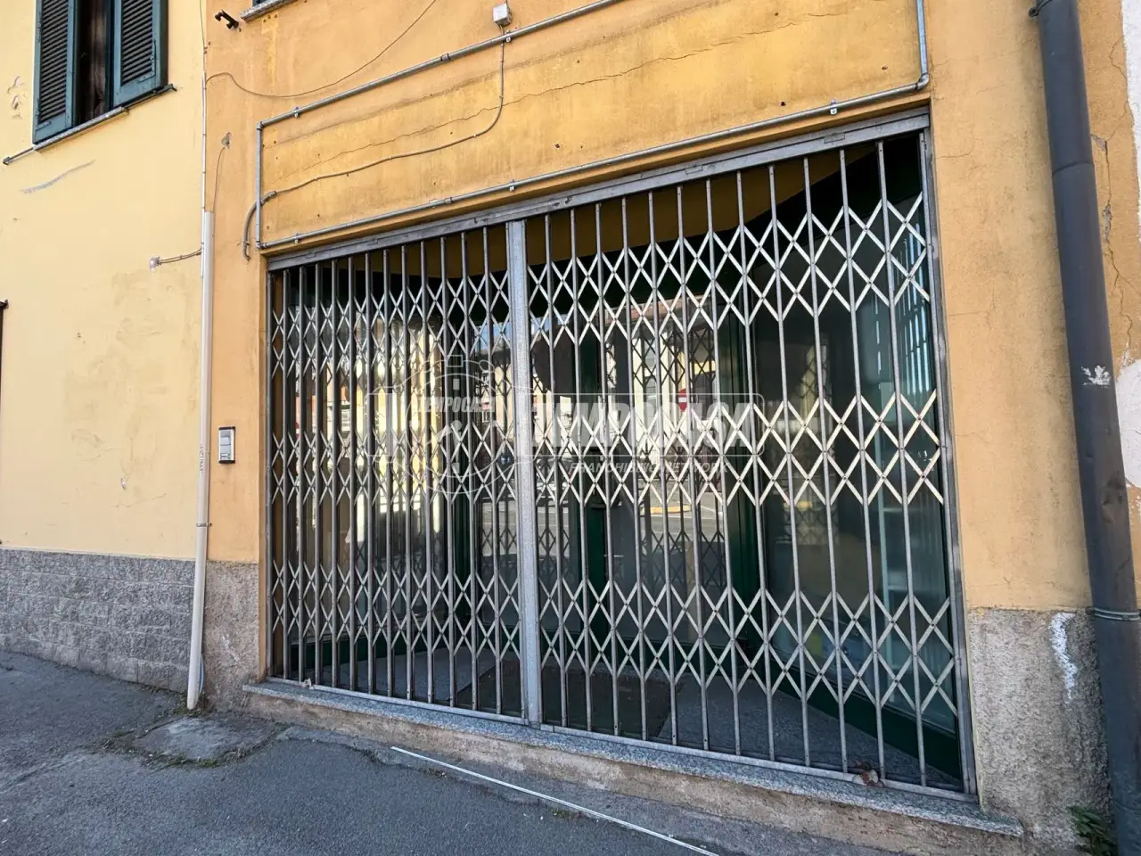 Negozio in Via Roma 17, Senna Comasco, {3} - Foto 2