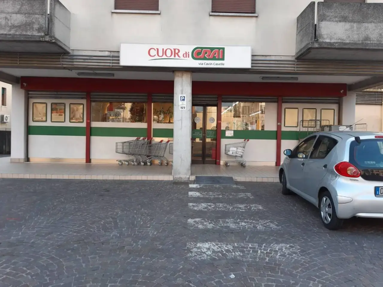 Locale commerciale in Via Cavin Caselle 169 Santa Maria di Sala, Santa Maria Di Sala, {3} - Foto 1