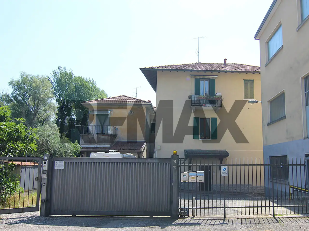 Capannone in Via Lorenzo Ghiberti 10, Varese, {3} - Foto 2