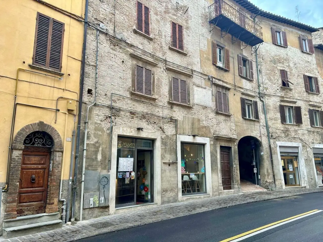 Negozio in Via Pinturicchio, Perugia, {3} - Foto 1