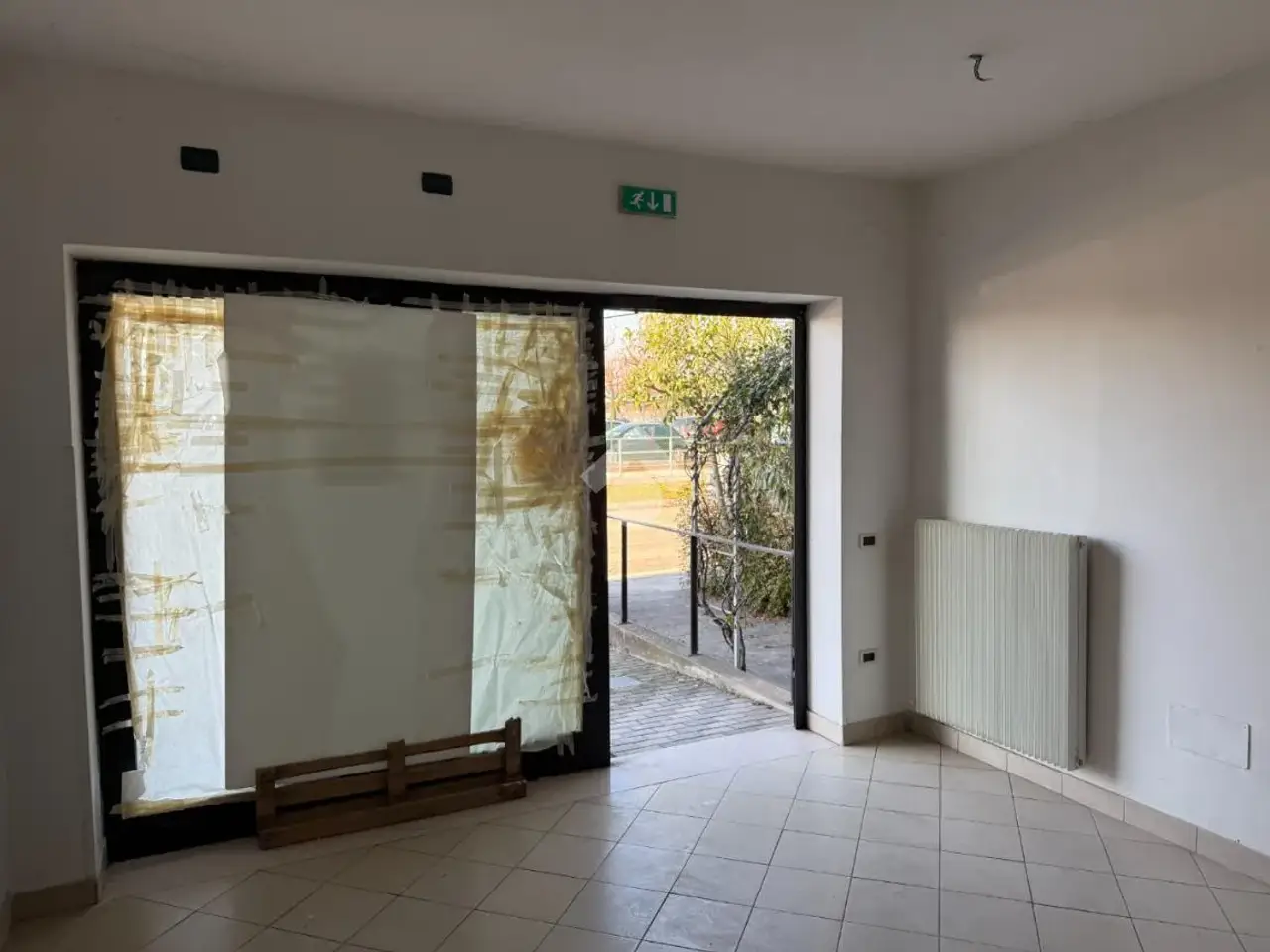 Negozio in Via Carpellina 47, Bassano del Grappa, {3} - Foto 1