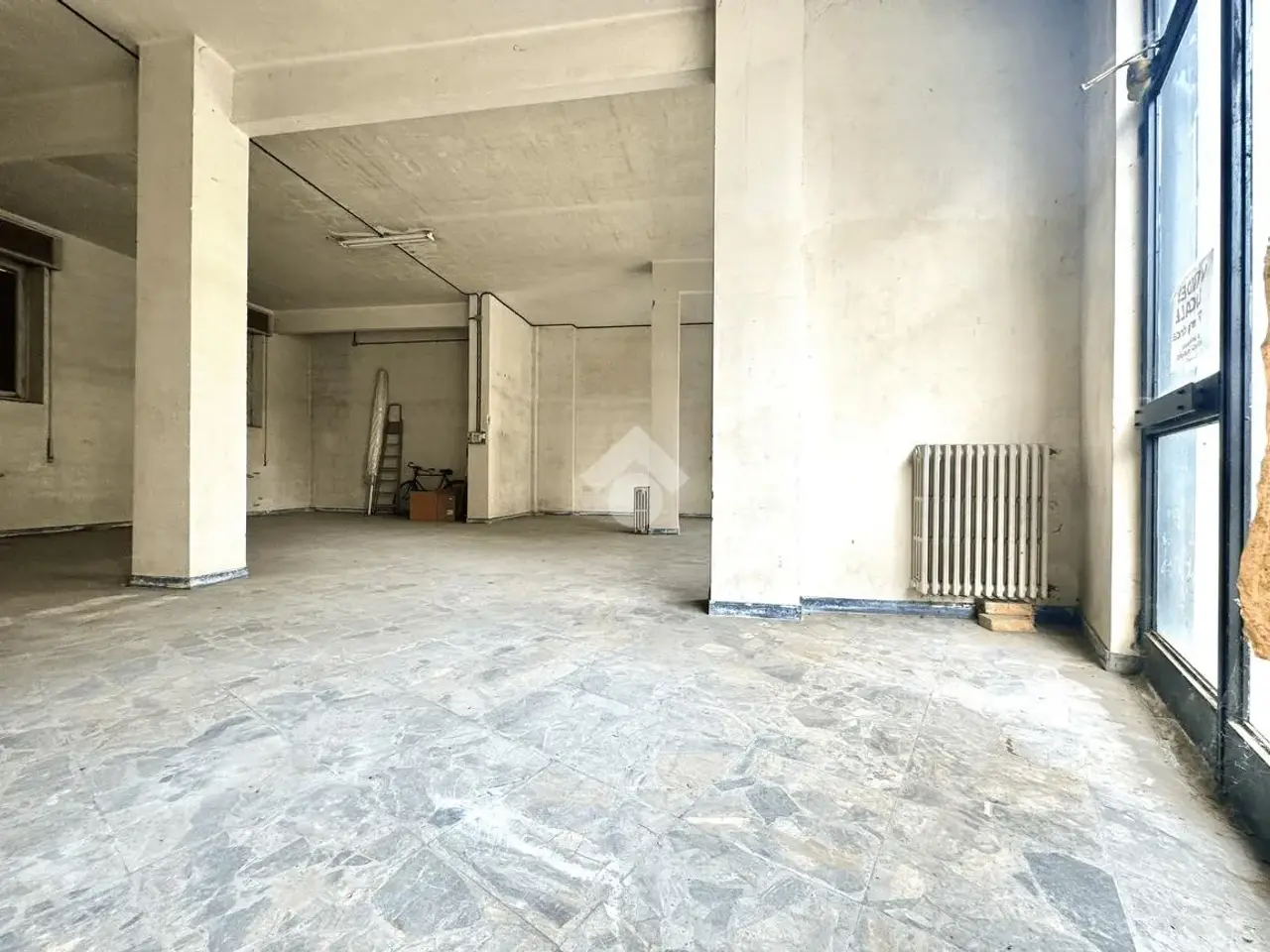 Negozio in Via Monte Sabotino, Novi Ligure, {3} - Foto 1