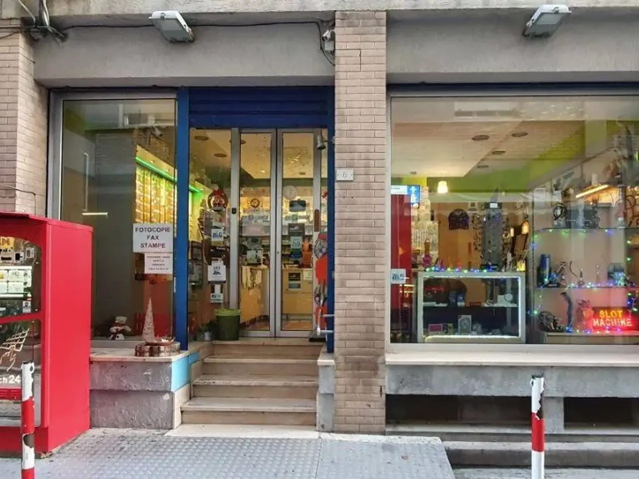 Esercizio commerciale in Via Bengasi 6, Civitanova Marche, {3} - Foto 1