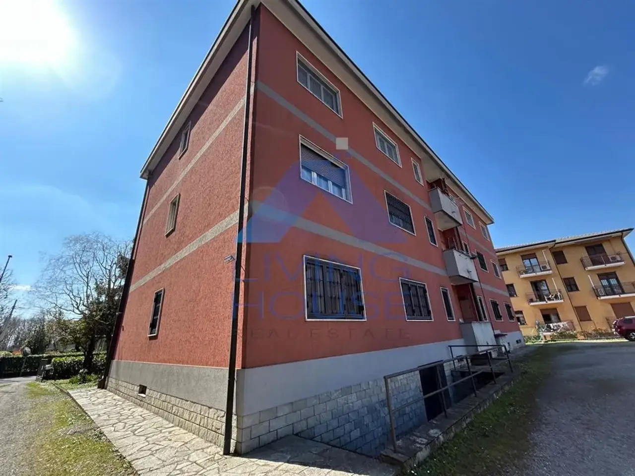 Magazzino in Via Monti 37, Lesmo, {3} - Foto 1