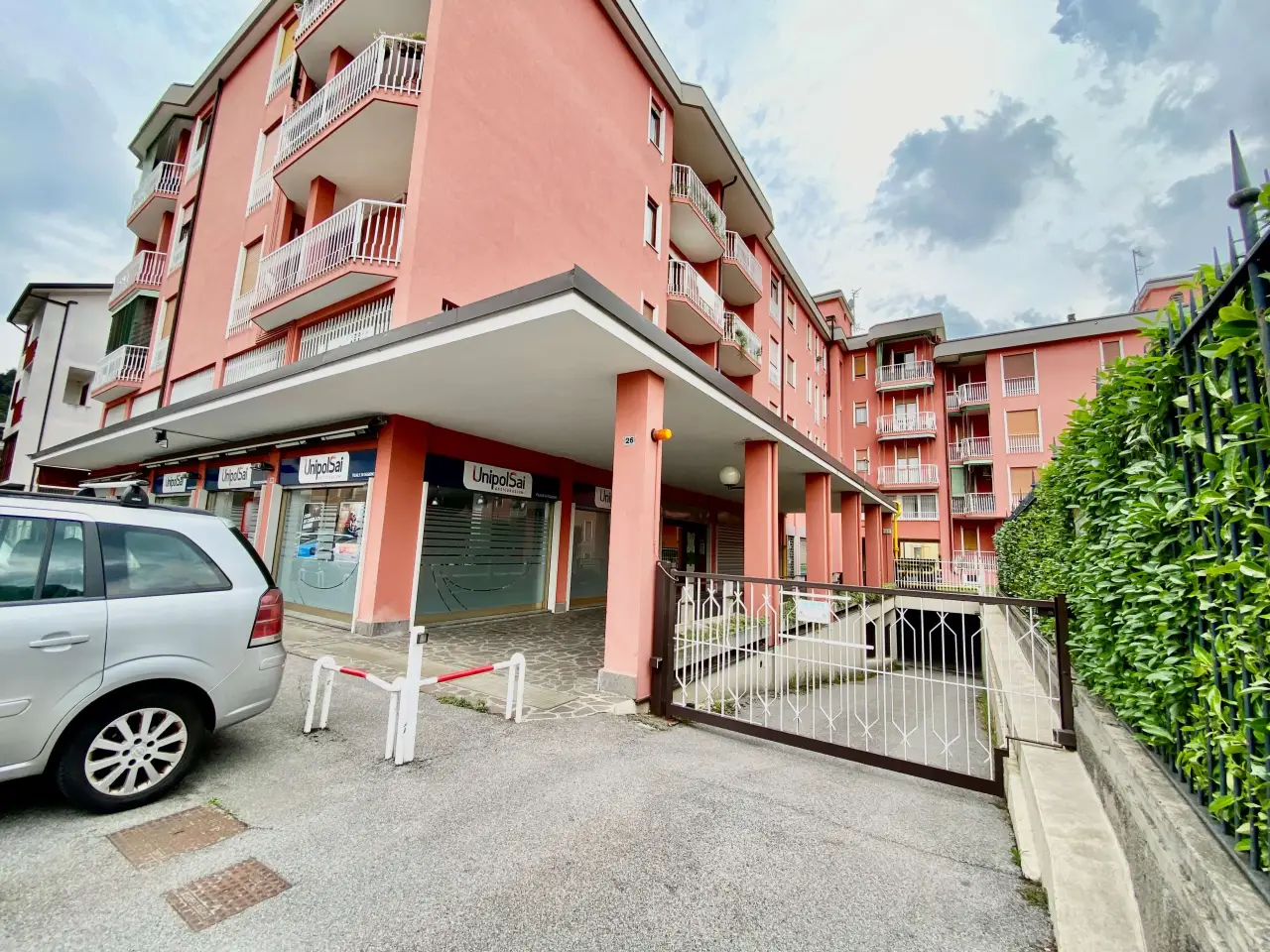 Negozio in , Oggiono, {3} - Foto 1