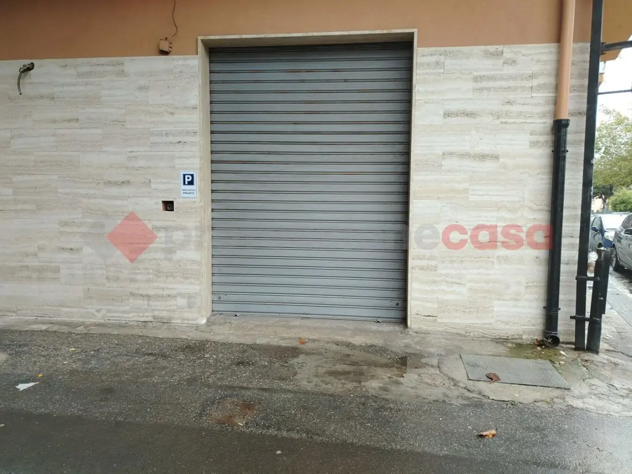 Negozio in Via Italo Alaimo (Adiacente Stadio) 35, Reggio Calabria, {3} - Foto 2