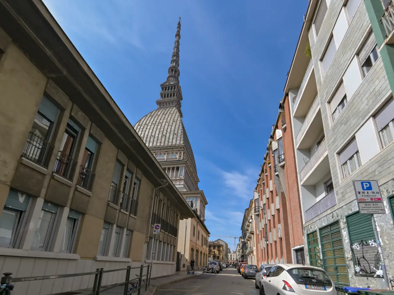 Palazzina commerciale in Via Gaudenzio Ferrari 9, Torino, {3} - Foto 2