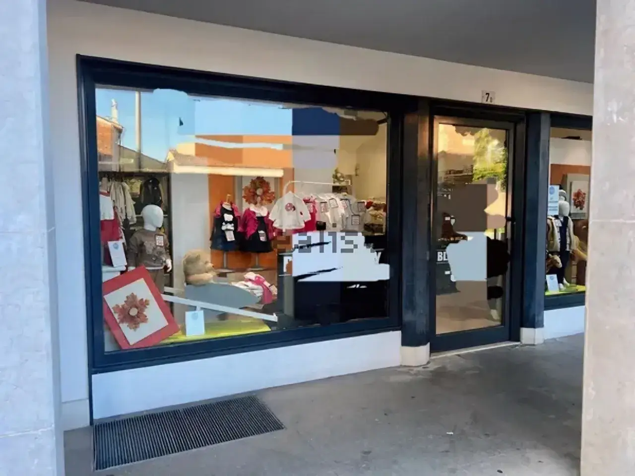 Negozio in Via Romanina 15, Castelfranco Veneto, {3} - Foto 1