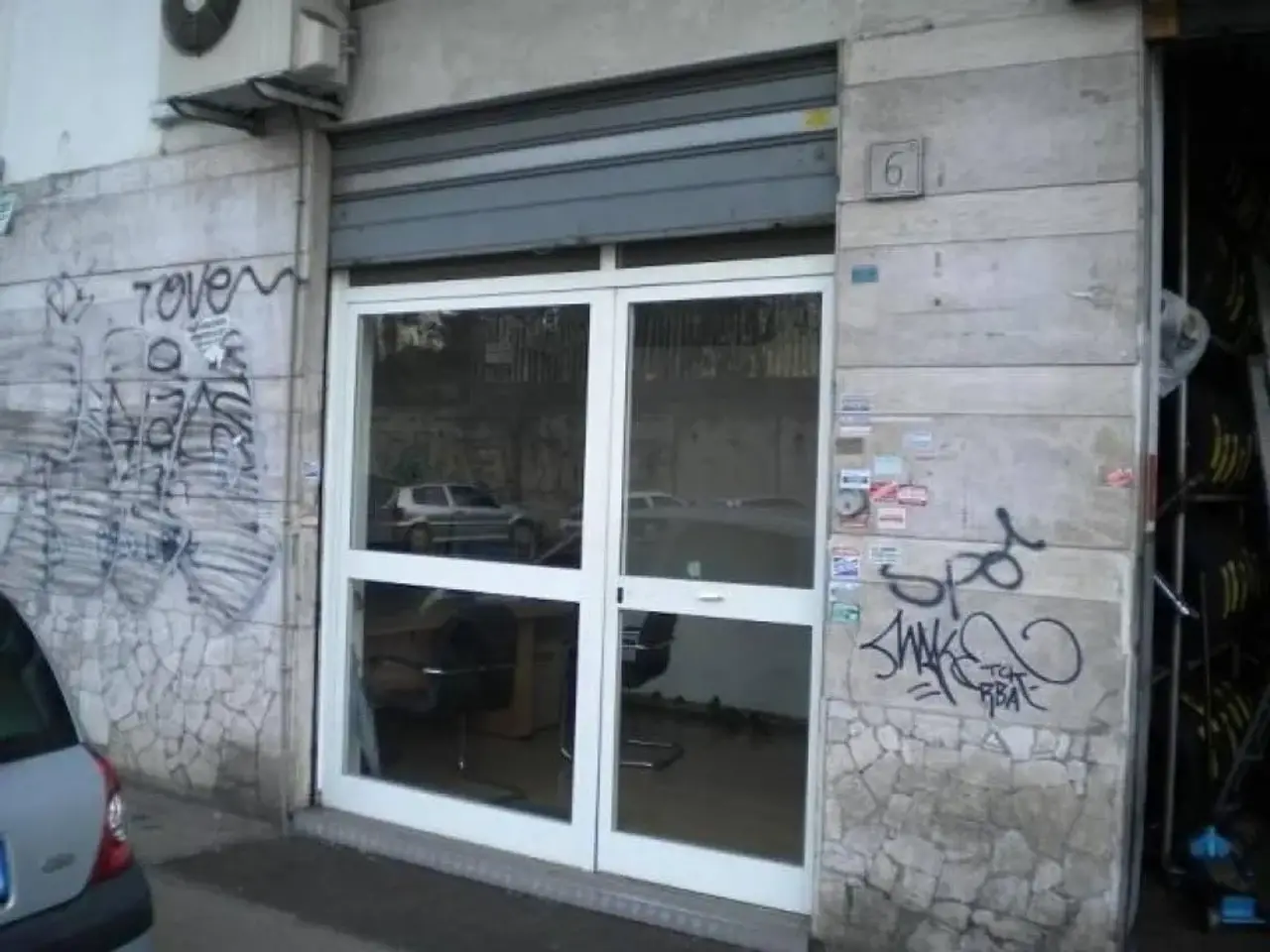Locale commerciale in Via Papiria, Roma, {3} - Foto 1
