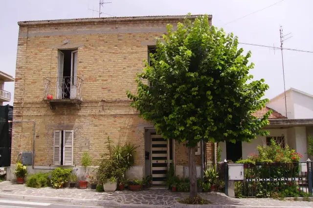 Einfamilienhaus in Via Papa Giovanni XXIII, Nereto - Foto 1