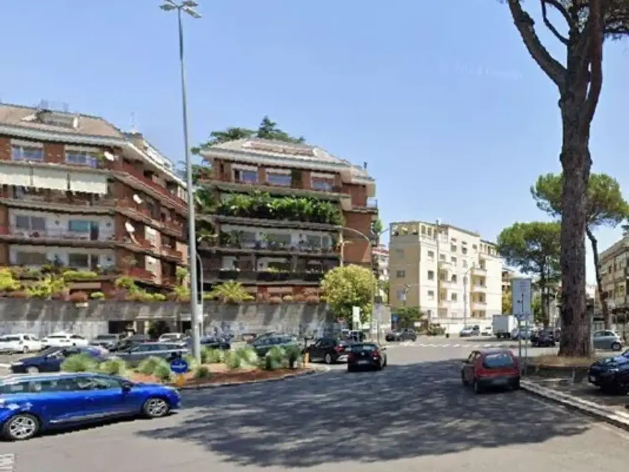 Negozio in Piazza Giochi Delfici , Roma, {3} - Foto 1