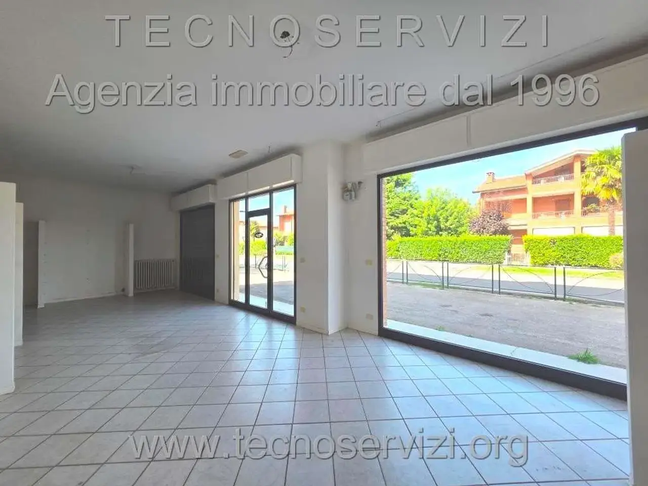Negozio in , Savignano Sul Panaro, {3} - Foto 1