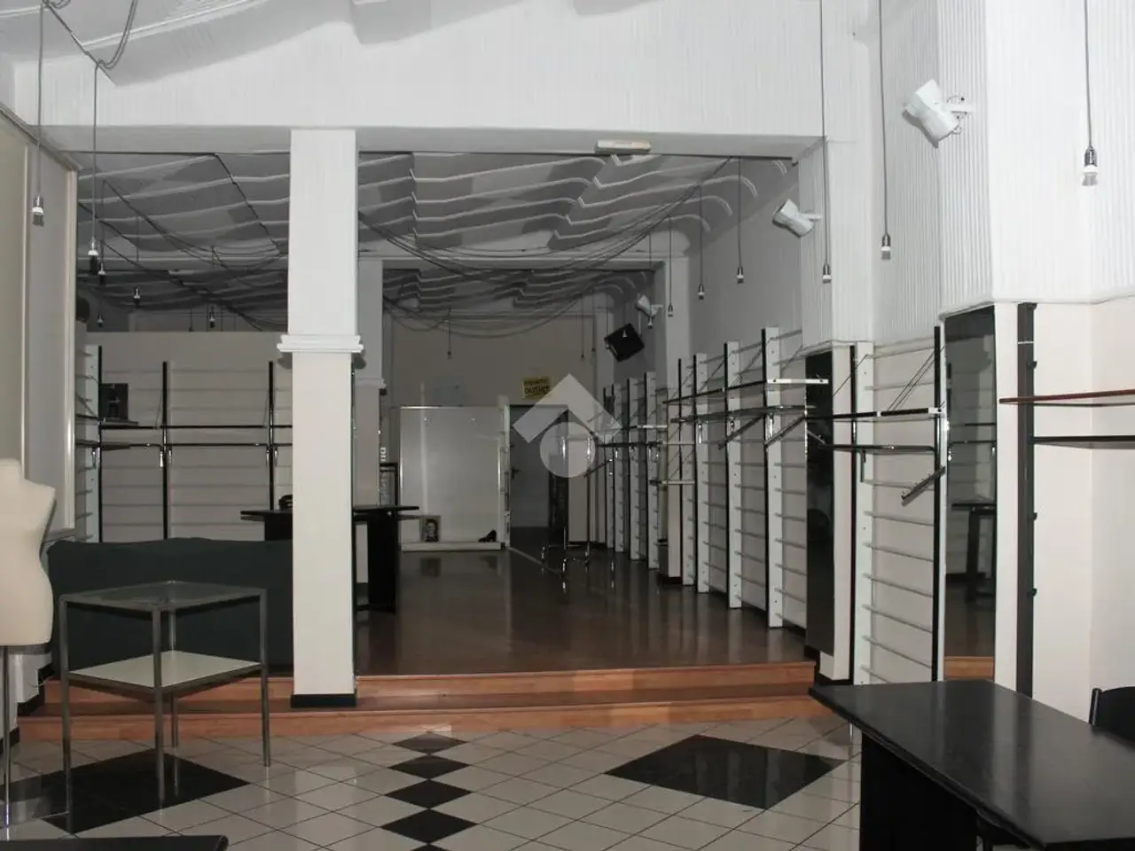 Negozio in Via del Popolo 6, Castrovillari, {3} - Foto 1