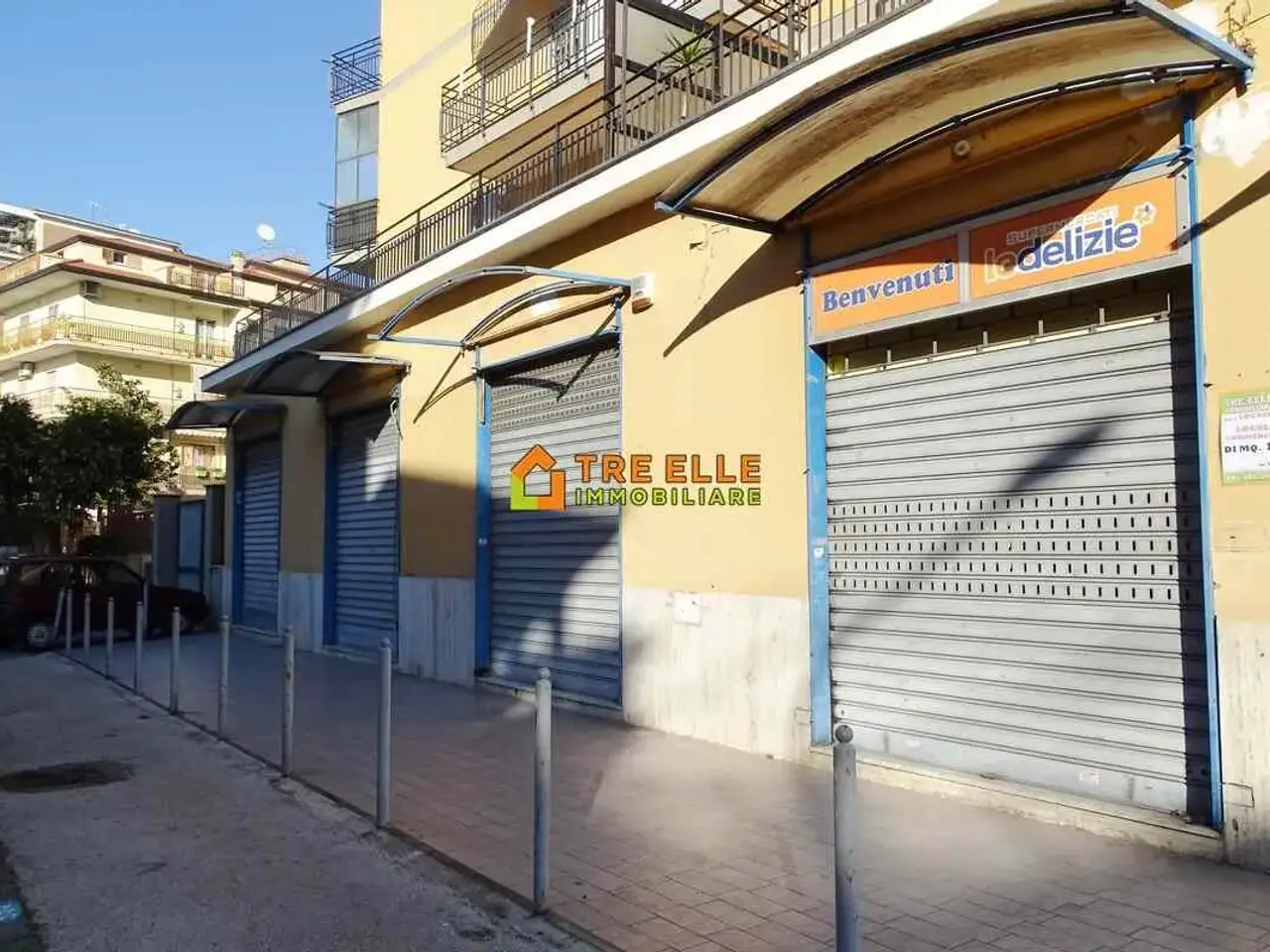 Locale commerciale in Via San Francesco, Marigliano (Na), Marigliano, {3} - Foto 1
