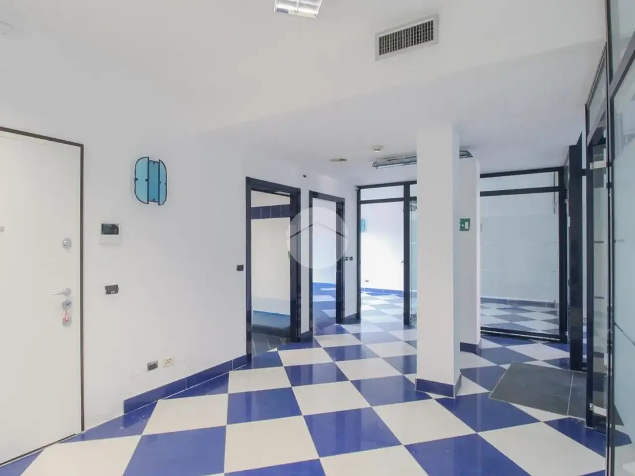Ufficio in Piazza Mentana, Treviglio, {3} - Foto 2
