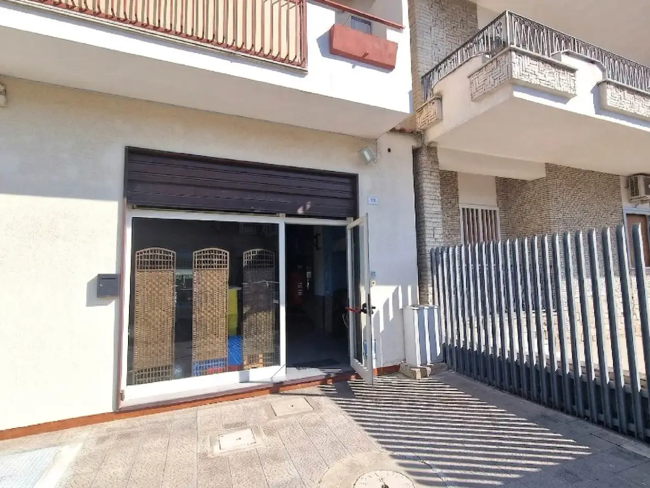 Negozio in Via Carlo Santagata, Santa Maria Capua Vetere, {3} - Foto 2