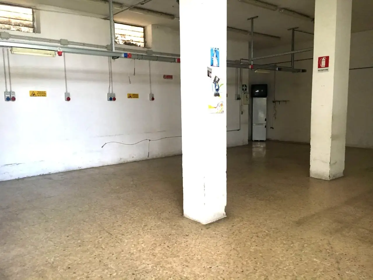 Magazzino in Via Santa Maria La Scala 1, San Giuseppe Vesuviano, {3} - Foto 2