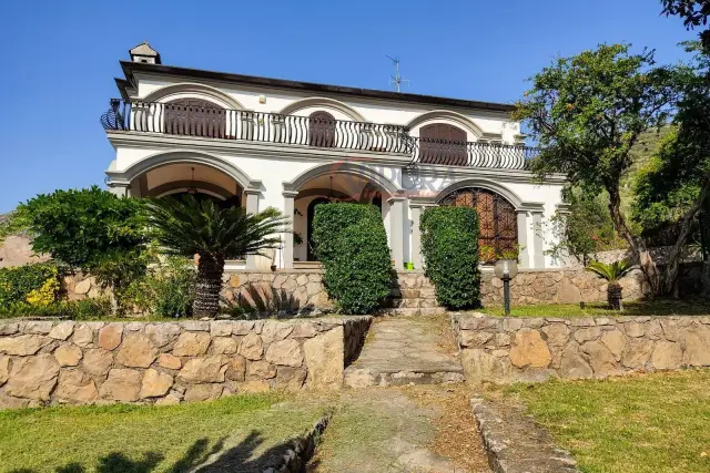 Villa, Terracina - Foto 1